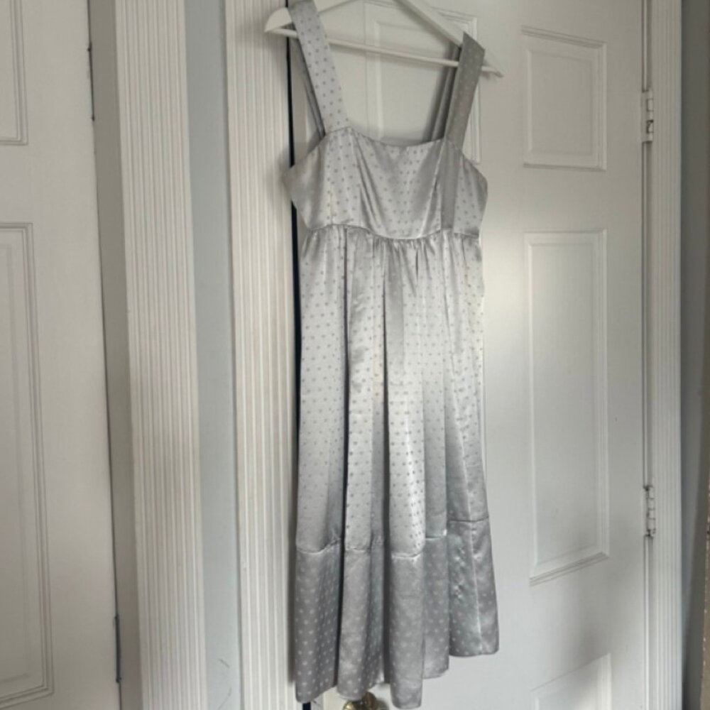 Silver Knee Length Cocktail Dress Satin Finish Fine Knit Detail Express Size XS